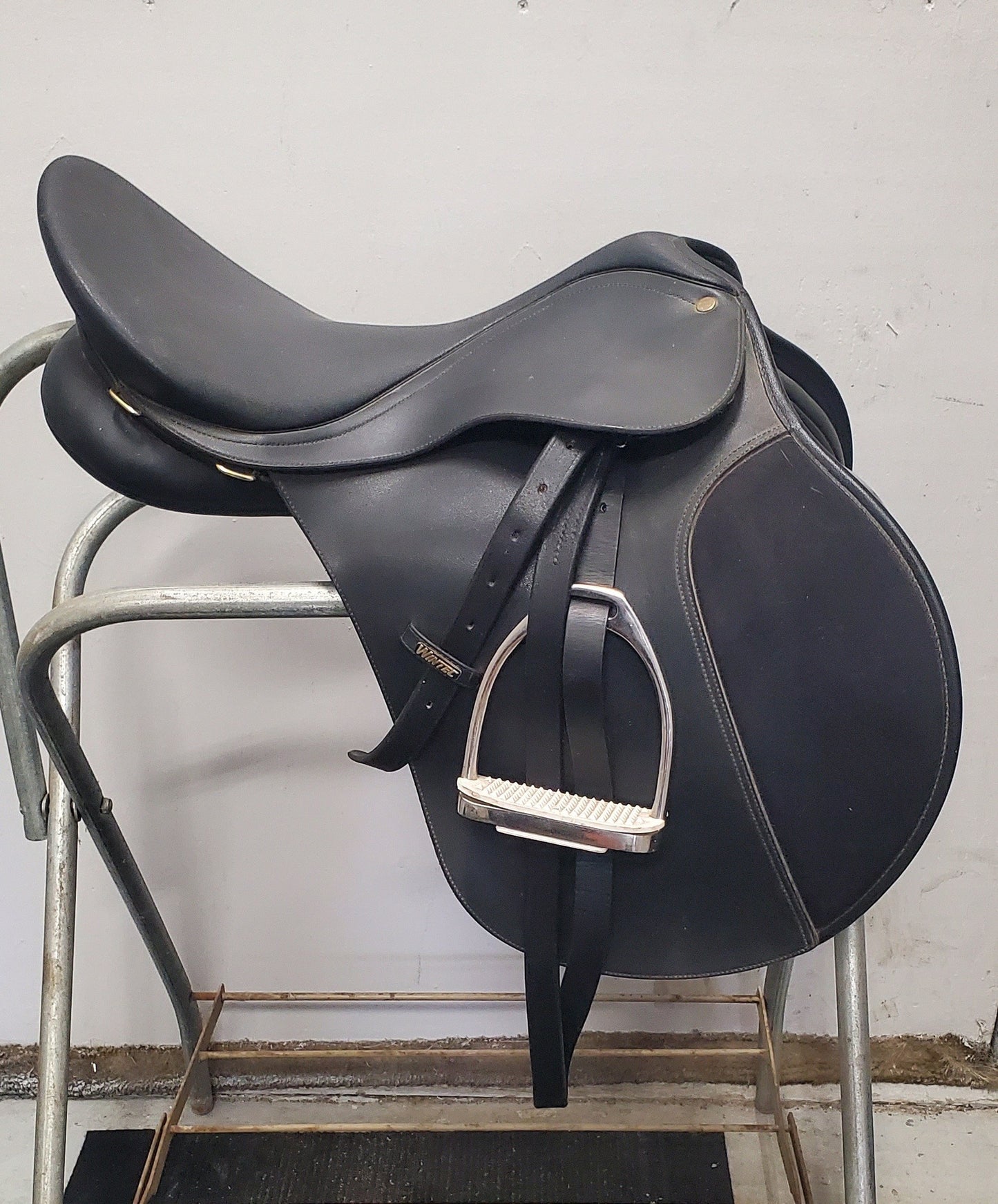 16" Adjustable Wintec