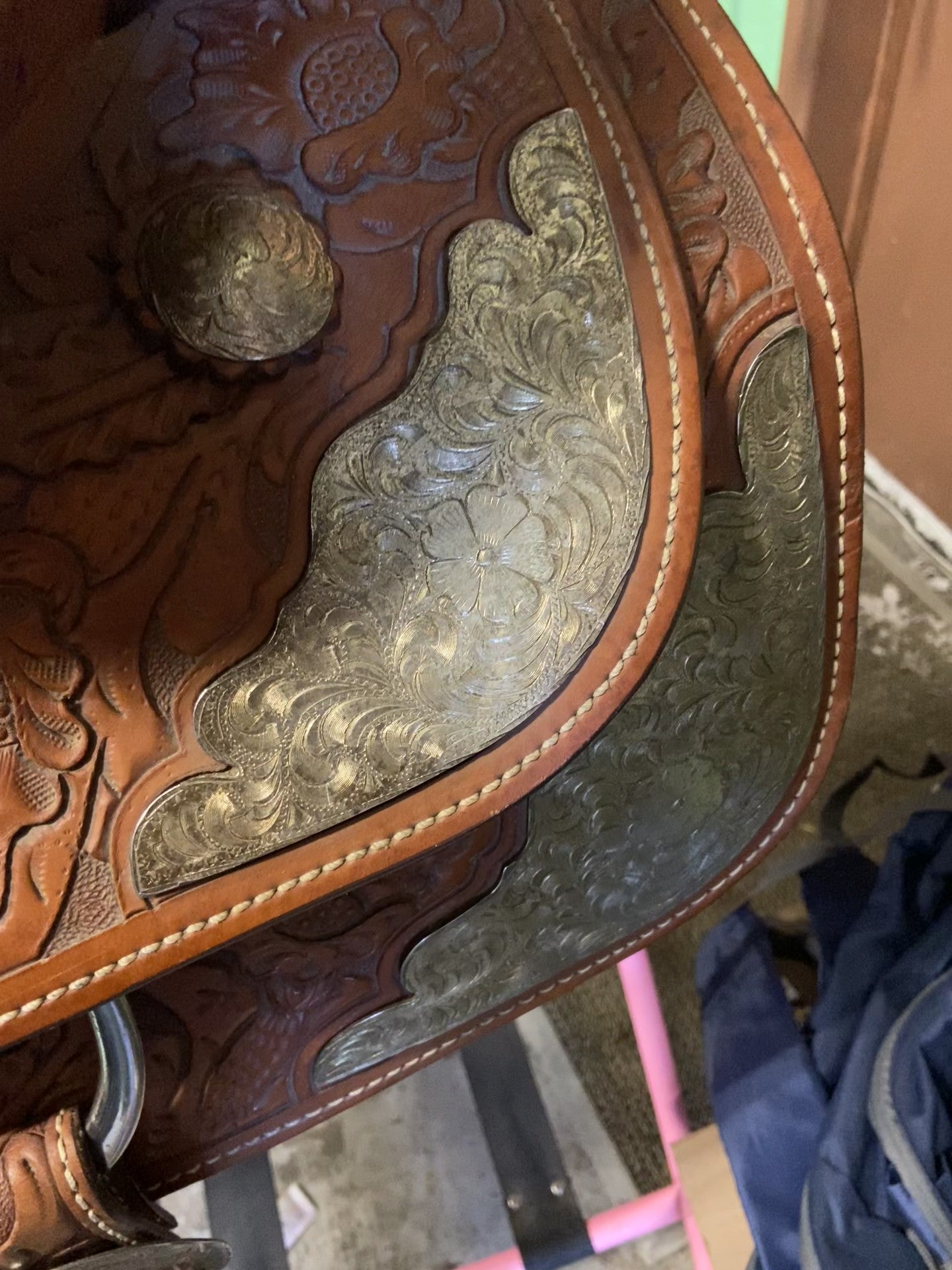15" Tough 1 Premium Grandview Show Saddle