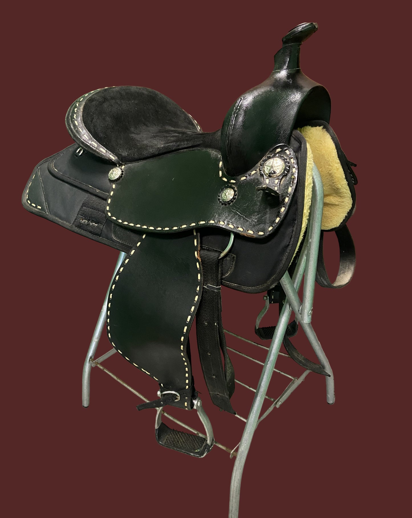 17" AR Synthetic/Cordura Trail Saddle