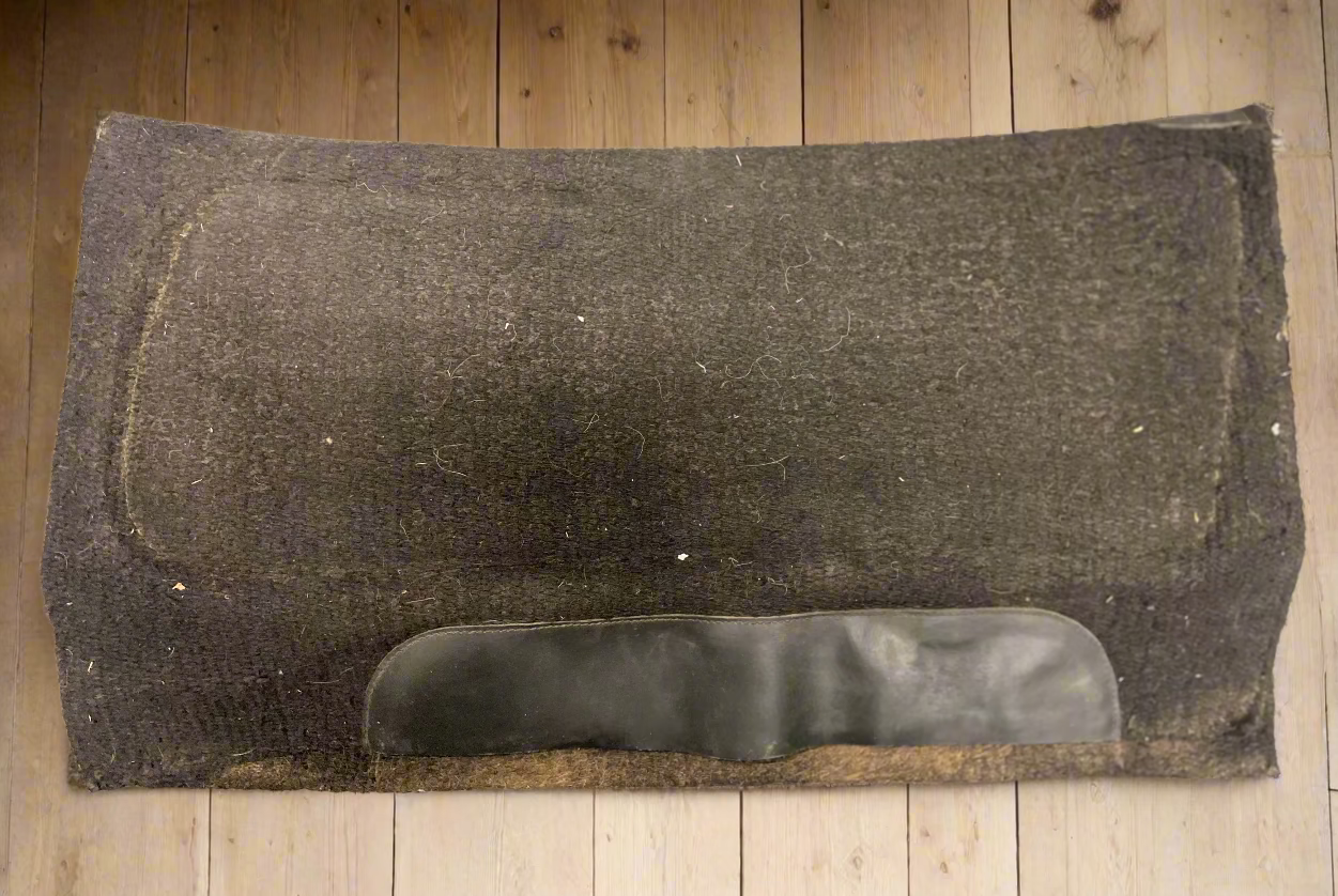 Black Fleece Bottom Pad