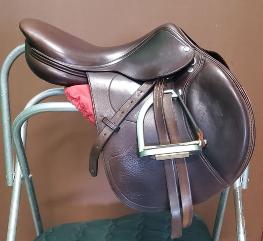 17" Equipe Extreme Jump Saddle