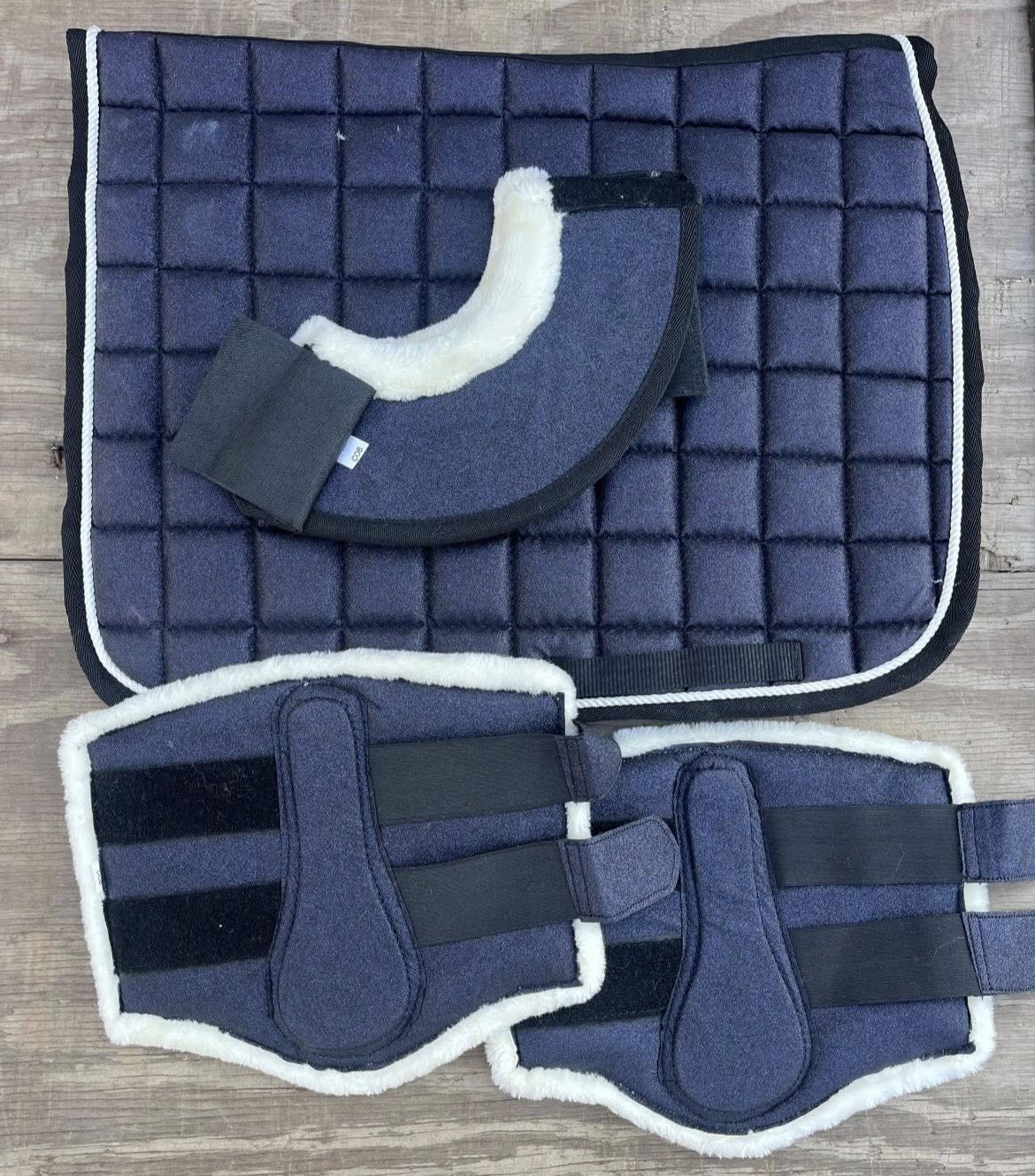 Ensemble à paillettes - Tapis, bottes à brosse et bottes à clochettes