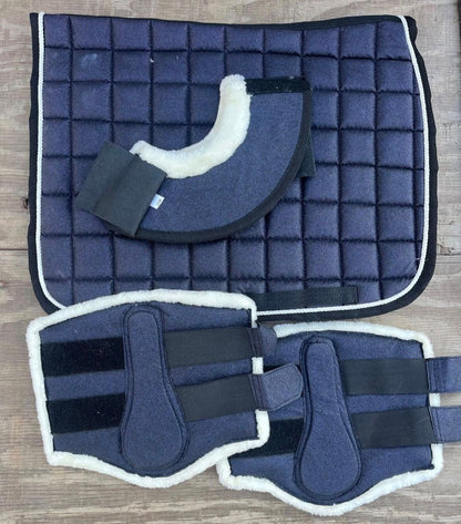 Ensemble à paillettes - Tapis, bottes à brosse et bottes à clochettes