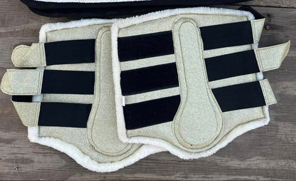 Ensemble à paillettes - Tapis, bottes à brosse et bottes à clochettes