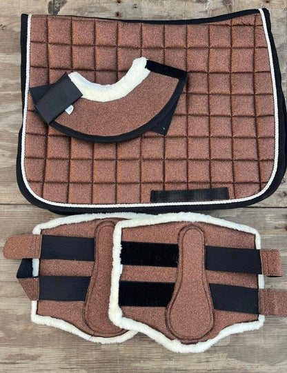 Ensemble à paillettes - Tapis, bottes à brosse et bottes à clochettes