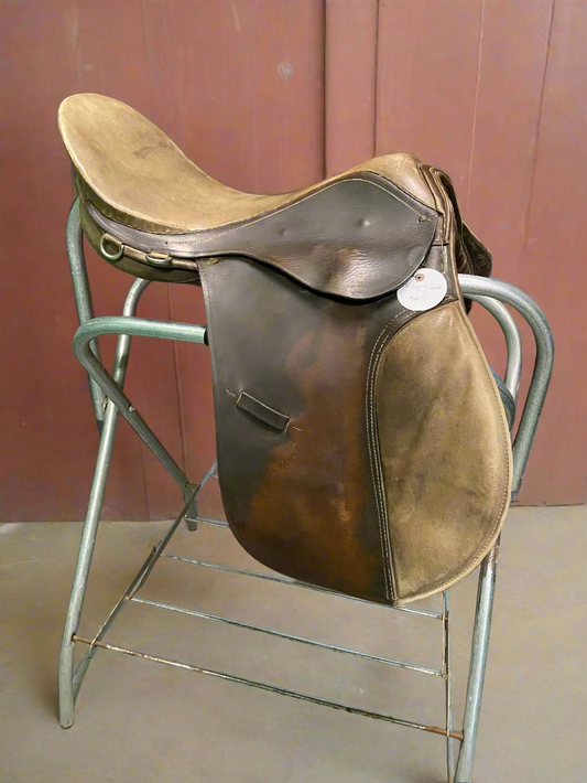 18" English saddle