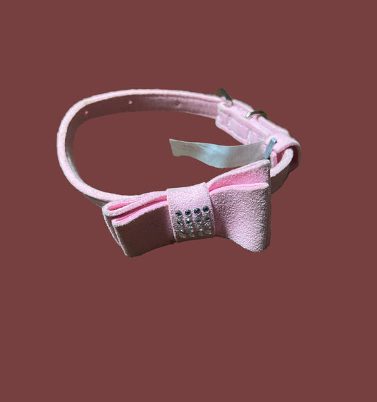 Col en daim rose
