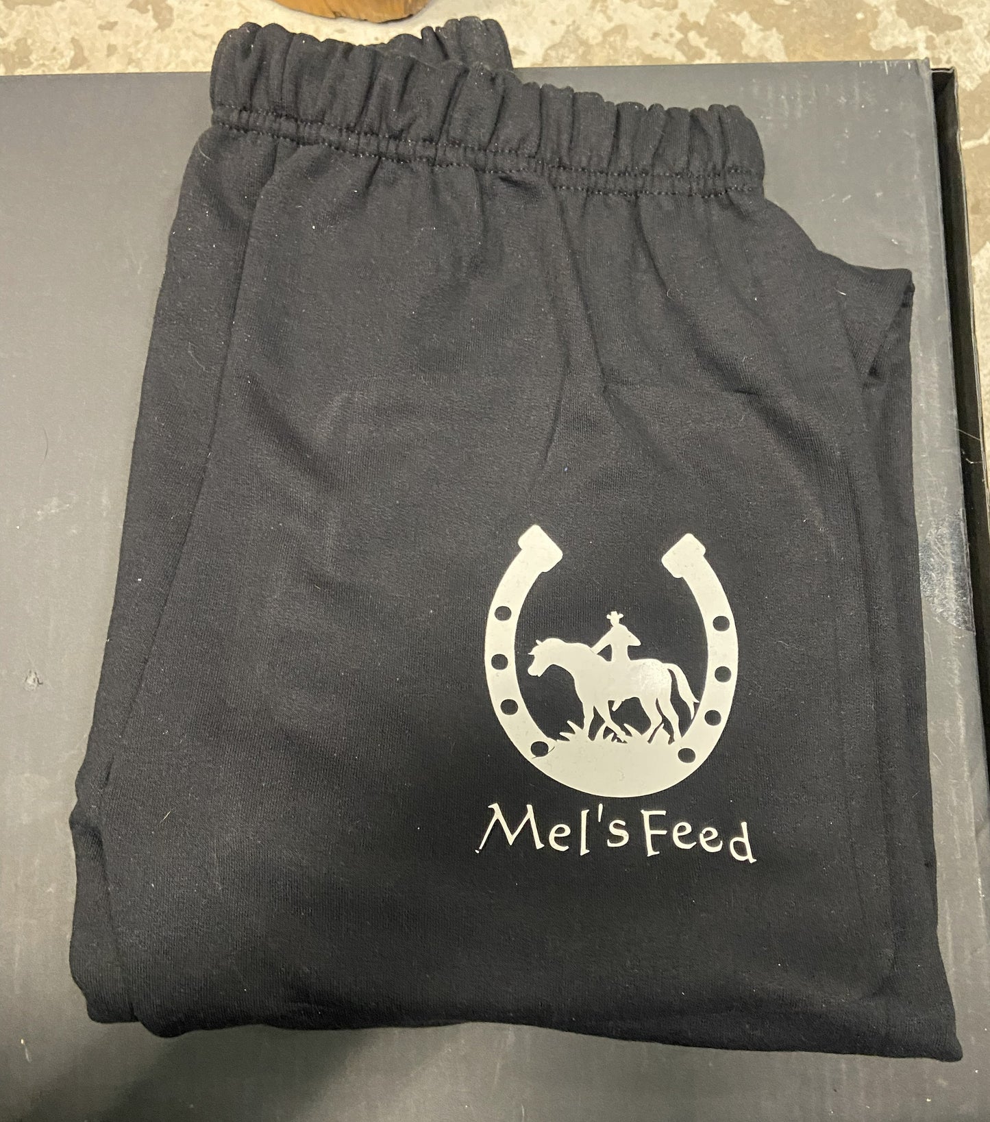 Pantalon de survêtement Mel's Feed Youth