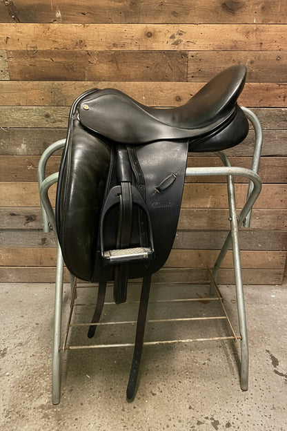 17" Santa Cruz Classic Dressage w/Genesis System